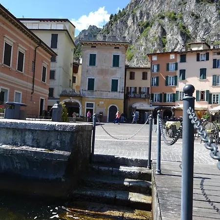 ホテル Garni Gianmartin リモーネ・スル・ガルダ