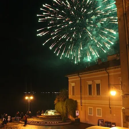 Garni Gianmartin リモーネ・スル・ガルダ